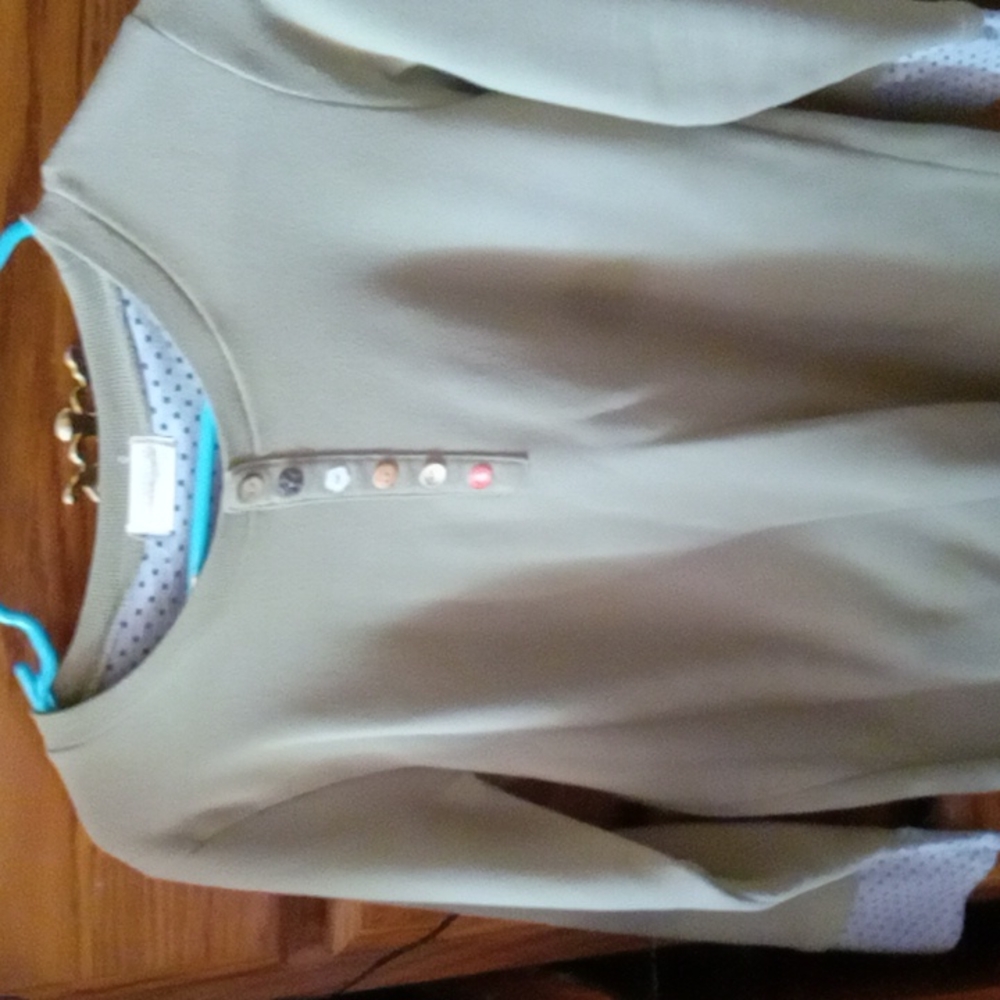 Feel good sweater